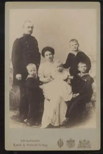 Cabinet Foto König Friedrich August von Sachsen mit seiner Familie