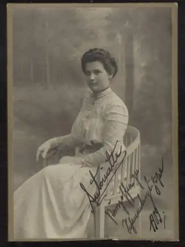 Cabinet Foto Prinzessin Antoinette zu Schaumburg-Lippe