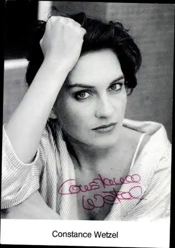 Ak Schauspielerin Constance Wetzel, Portrait, Autogramm
