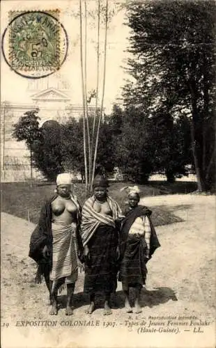 Ak Nogent sur Marne Val de Marne, Kolonialausstellung 1907, Typen junger Foulah-Frauen