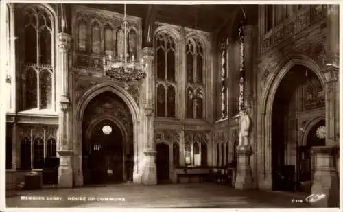 Ak City of Westminster London England, Unterhaus, Mitgliederlobby