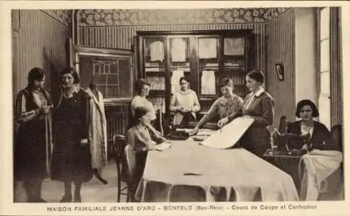 Ak Benfeld Elsass Bas Rhin, Maison Familiale Jeanne d'Arc, Schneiderei-Kursus