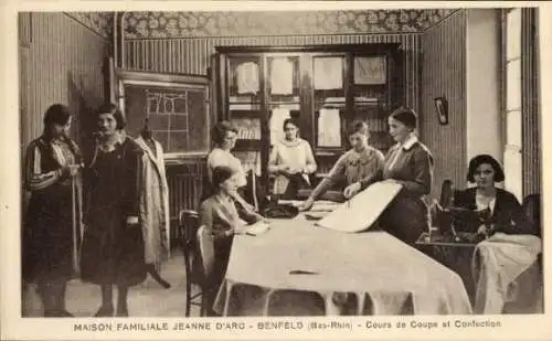 Ak Benfeld Elsass Bas Rhin, Maison Familiale Jeanne d'Arc, Schneiderei-Kursus
