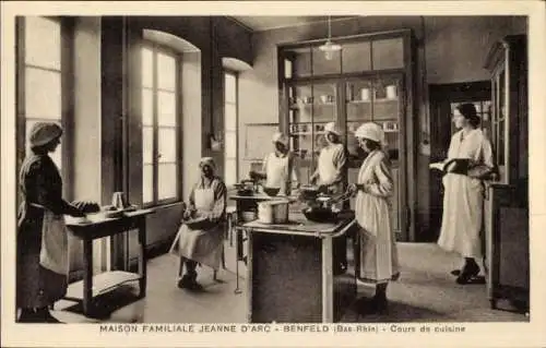 Ak Benfeld Elsass Bas Rhin, Maison Familiale Jeanne d'Arc, Koch-Kursus