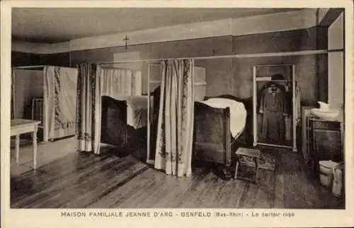  Ak Benfeld Elsass Bas Rhin, Maison Familiale Jeanne d'Arc, rosa Schlafsaal