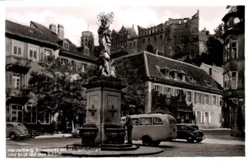 Ak Heidelberg am Neckar, Kornmarkt mit Marienbrunnen, Schloss, Bus