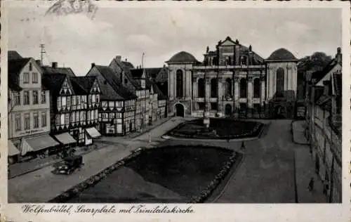 Ak Wolfenbüttel in Niedersachsen, Saarplatz, Trinitatiskirche