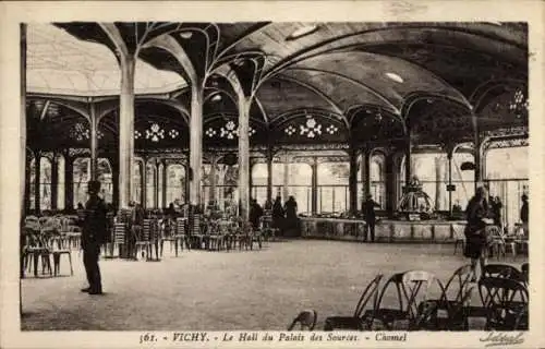 Ak Vichy Allier, Le Hall du Palais des Sources