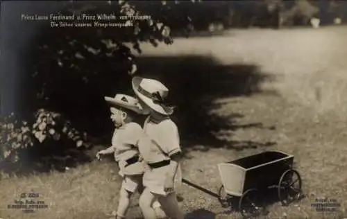 Ak Die Söhne des Kronprinzenpaares, Prinz Wilhelm von Preußen, Louis Ferdinand, Handwagen