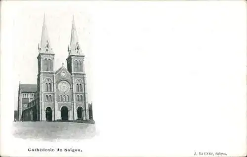 Ak Saigon Vietnam, Blick auf die Kathedrale mit Uhr, Eingangsbereich