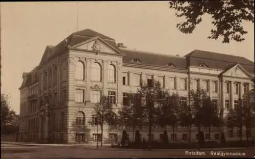 Foto Ak Potsdam in Brandenburg, Das Realgymnasium