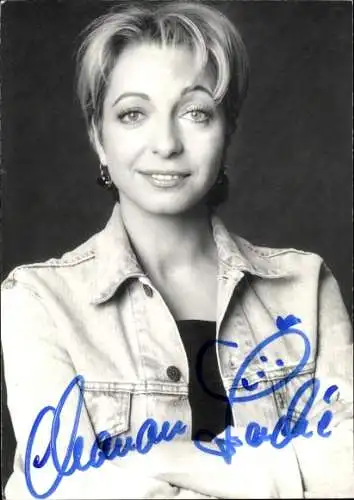 Ak Schauspielerin Manon Strache, Standportrait, Autogramm