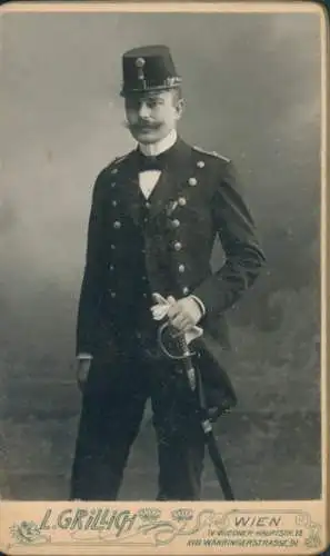 CdV Wien, Kuk Soldat in Uniform, Standportrait