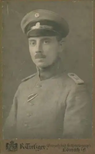 CdV Lörrach, Soldat in Uniform, Leutnant, Portrait