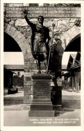 Ak Bad Homburg vor der Höhe Hessen, Römerkastell Kastell Saalburg, Statue des Kaisers Antoninus Pius