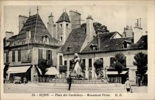 Ak Dijon Côte d'Or, Place de Cordeliers, Monument Piron