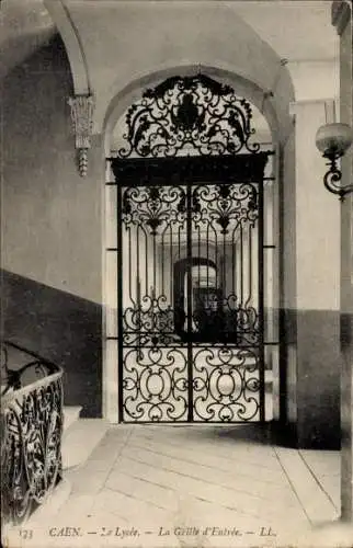 Ak Caen-Calvados, Das Lycee, Das Eingangstor