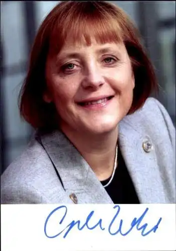 Ak Politikerin Angela Merkel, Ehemalige Bundeskanzlerin, Portrait, Autogramm