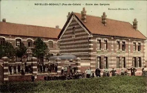 Ak Noyelles Godault Pas de Calais, Schule für Jungen