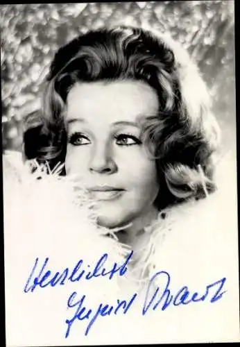 Ak Schauspielerin Ingrid Maerz, Portrait, Autogramm, Federboa