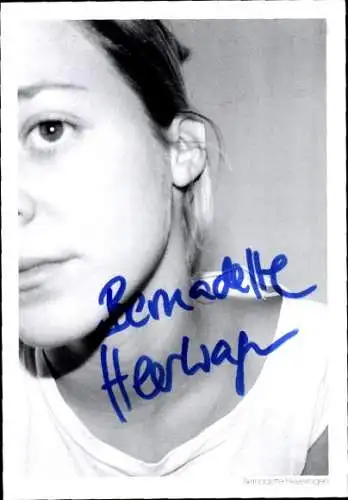 Ak Schauspielerin Bernadette Heerwagen, Portrait, Autogramm