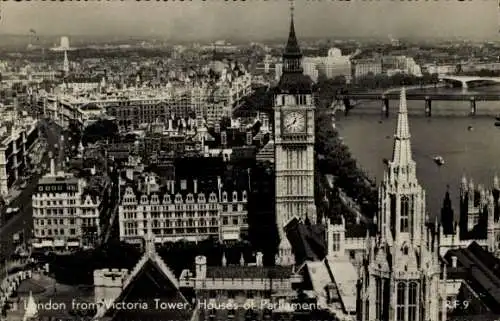 Ak City of Westminster London England, Die Houses of Parliament vom Victoria Tower aus