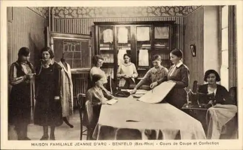 Ak Benfeld Elsass Bas Rhin, Maison Familiale Jeanne d'Arc, Schneiderei-Kursus