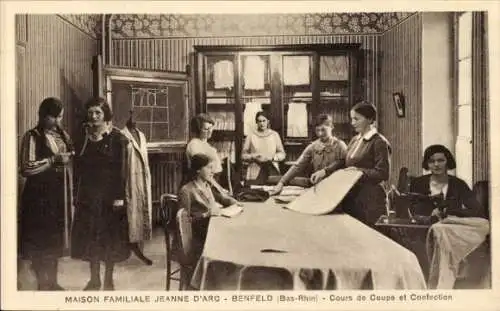 Ak Benfeld Elsass Bas Rhin, Maison Familiale Jeanne d'Arc, Schneiderei-Kursus