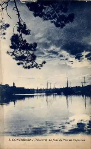 Ak Concarneau Finistère, Le fond du Port au crepuscule