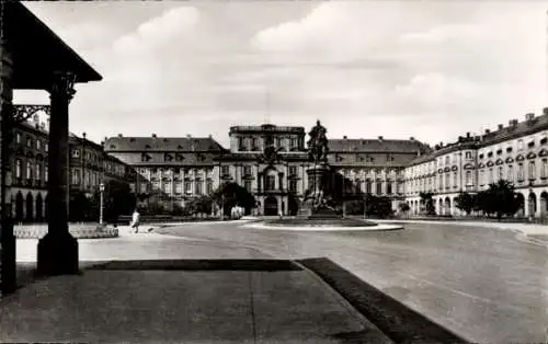 Ak Mannheim in Baden, Schloss