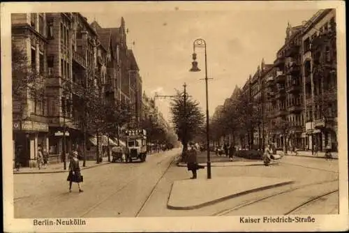Ak Berlin Neukölln, Kaiser Friedrich Straße, Autobus