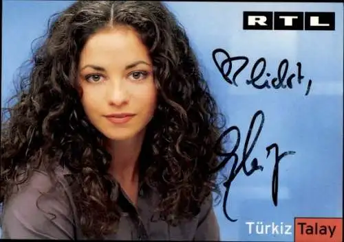 Ak Schauspielerin Türkiz Talay, Portrait, Autogramm, RTL