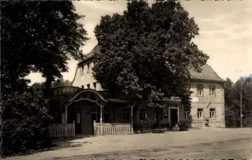 Ak Grillenburg Tharandt im Tharandter Wald, Gasthof Grillenburg