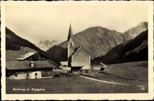 Ak Berwang in Tirol, Gesamtansicht, Kirche, Zugspitze