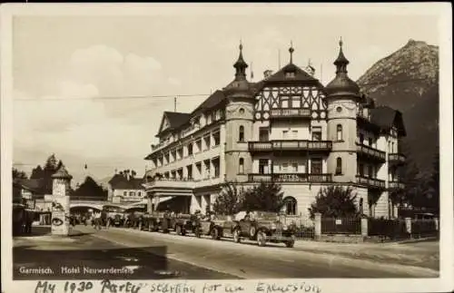 Ak Garmisch Partenkirchen in Oberbayern, Hotel Neuwerdenfels, Ausflugswagen, Autokolonne
