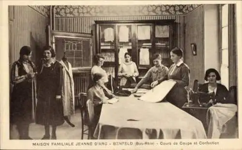 Ak Benfeld Elsass Bas Rhin, Maison Familiale Jeanne d'Arc, Schneiderei-Kursus
