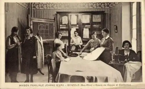 Ak Benfeld Elsass Bas Rhin, Maison Familiale Jeanne d'Arc, Schneiderei-Kursus