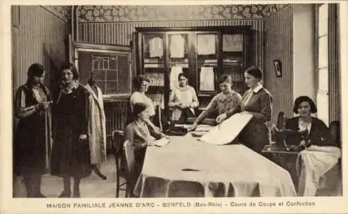 Ak Benfeld Elsass Bas Rhin, Maison Familiale Jeanne d'Arc, Schneiderei-Kursus