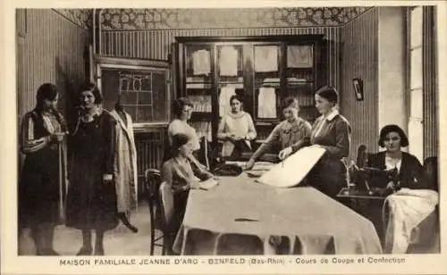 Ak Benfeld Elsass Bas Rhin, Maison Familiale Jeanne d'Arc, Schneiderei-Kursus