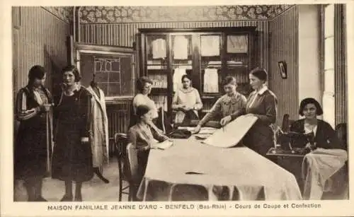 Ak Benfeld Elsass Bas Rhin, Maison Familiale Jeanne d'Arc, Schneiderei-Kursus