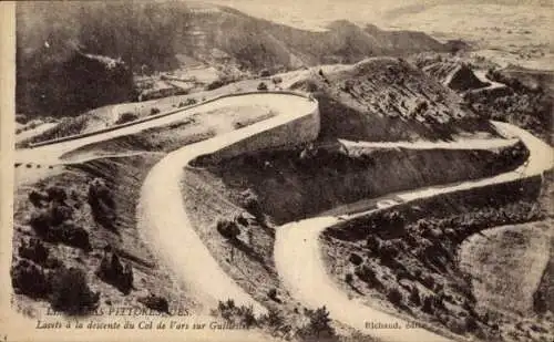 Ak Guillestre Hautes Alpes, Lacets zur Abfahrt vom Col de Vars sur Guillestre