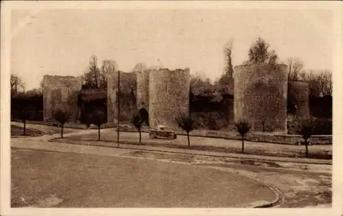 Ak Péronne Somme, Ruines du Chateau ou fut enferme Louis XI