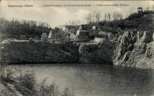 Ak Kalkberge Rüdersdorf in der Mark, Kalköfenruinen, Glockenbergtempel, überschwemmter Tiefbau