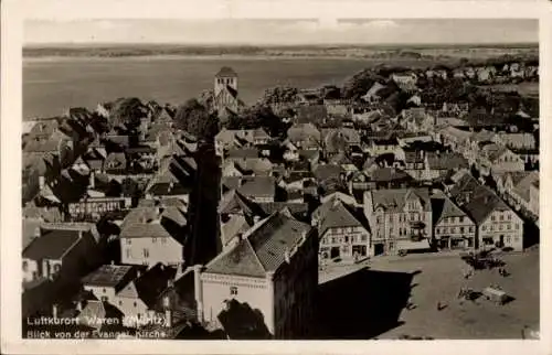 Ak Waren an der Müritz, Blick von der evangelischen Kirche