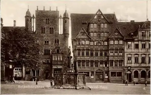 Ak Hildesheim in Niedersachsen, Rolandsbrunnen, Templerherrenhaus, Wedekind-Haus
