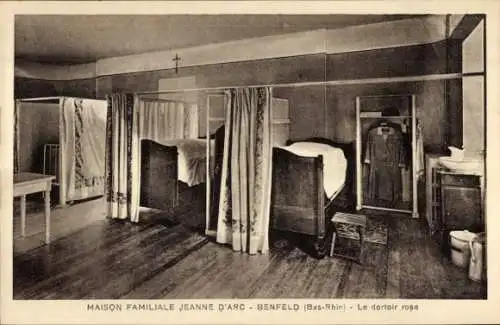  Ak Benfeld Elsass Bas Rhin, Maison Familiale Jeanne d'Arc, rosa Schlafsaal
