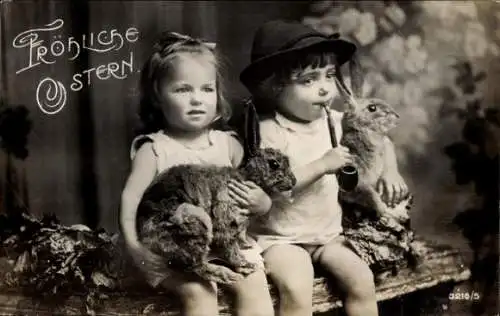 Ak Glückwunsch Ostern, Kinder, Osterhasen, Rauchendes Kind