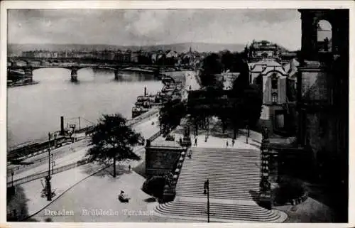 Ak Dresden Altstadt, Brühlsche Terrasse, Anleger, Schiffe