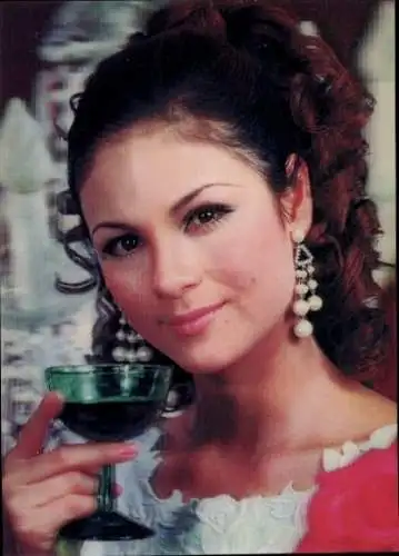 3 D Ak Junge Frau mit Weinkelch