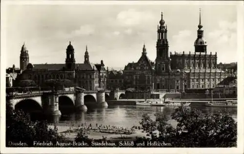 Ak Dresden Altstadt, Friedrich August-Brücke, Ständehaus, Schloss, Hofkirche